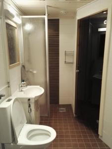 Anna Apartment tesisinde bir banyo