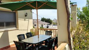 A balcony or terrace at La Caseta del Pitxo
