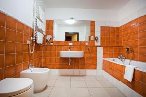 Kúpeľňa v ubytovaní Hotel Słoneczny Młyn