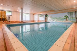 Bazén v ubytování Best Western Plus Schwarzwald Residenz nebo v jeho okolí