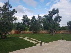 A garden outside Casale Donna Rosa