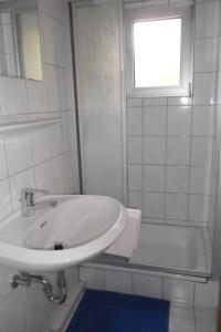 Hotel Badstube tesisinde bir banyo