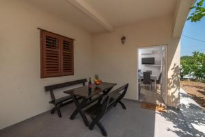 Foto dalla galleria di Apartman Niksi a Trogir