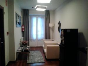 Telewizja i/lub zestaw kina domowego w obiekcie Hostal San Sebastian Centro