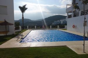 The swimming pool at or close to Valle Romano golf resort Capitolio Estepona