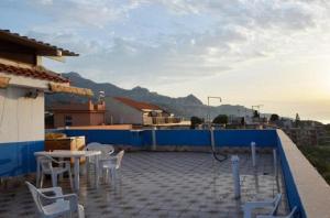 Gallery image of Gianni House Backpackers Hostel in Giardini Naxos