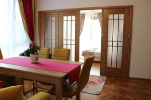 Gallery image of Sea Port CELEBRITY Apartment - Lets4Holiday in Varna City