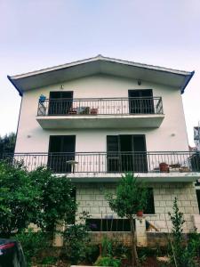 Balkón alebo terasa v ubytovaní Apartment Yadi