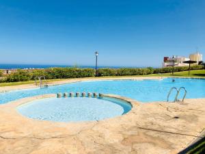 Bazén v ubytování Apartament El Castillo De Bonalba nebo v jeho okolí