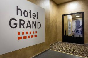 Certifikát, hodnocení, plakát nebo jiný dokument vystavený v ubytování Hotel Grand