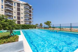 Piscina a Santa Susanna Skyline Apartment o a prop