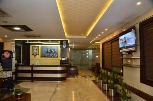 הלובי או אזור הקבלה ב-Hotel Basera Brij Bhoomi Vrindavan