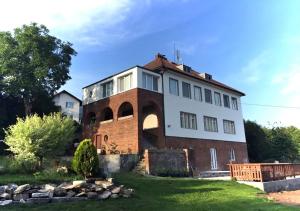 Budova, v ktorej sa apartmán nachádza