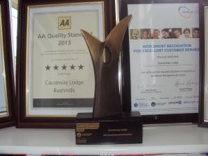Certifikát, hodnocení, plakát nebo jiný dokument vystavený v ubytování Causeway Lodge