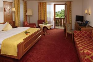 Postel nebo postele na pokoji v ubytování Hotel Drei Konige