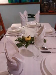 Comida en o cerca de este hotel