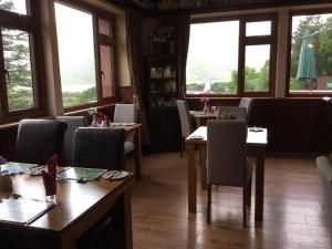 Et sittehjørne på Kylemore Pass Hotel