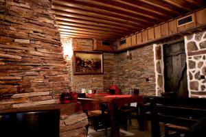 ห้องอาหารหรือที่รับประทานอาหารของ Hotel Slavova Krepost