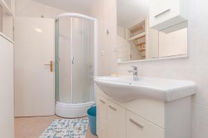 Koupelna v ubytování Apartmani Bego