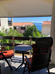 En balkon eller terrasse på Residence4a-Appartamento Bianco + 14 billeder