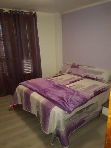 Ein Bett oder Betten in einem Zimmer der Unterkunft Casa Ponet