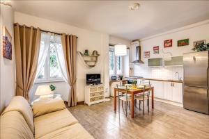 Kuchyňa alebo kuchynka v ubytovaní Cuore di Florio Apartment
