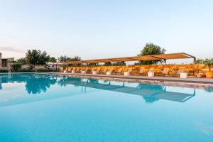 The swimming pool at or close to Cas Cabo Nou Agroturismo Adults Only