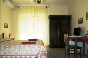 Μια τηλεόραση ή/και κέντρο ψυχαγωγίας στο Ianus Guest House