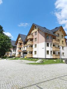 Budova, v ktorej sa apartmán nachádza