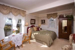 Gallery image of Headlands Inn Bed and Breakfast in Mendocino