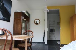 Voodi või voodid majutusasutuse La Chambre d'Amis toas