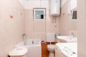 Kúpeľňa v ubytovaní Cakic apartmani
