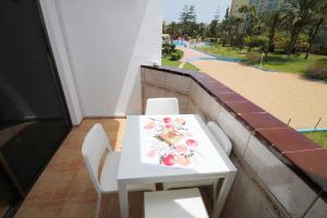Balkón nebo terasa v ubytování Fantastic apartment near the beach