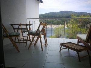 Nespecifikovaný výhled na hory nebo výhled na hory při pohledu z apartmánu