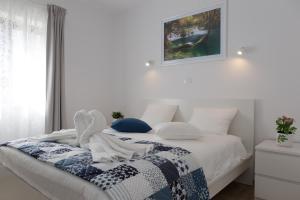 Gallery image of Plitvice Retreat Apartments in Rudanovac +50 photos