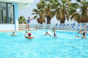 Foto dalla galleria di Residence Azzurro a Massignano Altre 34 foto