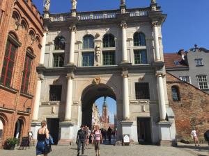 グダニスクにあるMy Old Town Gdańsk - Apartament Barbary 12の一団