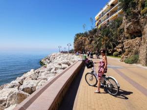 Photo de la galerie de l'établissement Estudio central en zona petonal y cerca a la playa, à Torremolinos