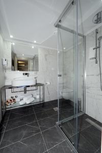 Kupatilo u objektu Hotel Alexandar II