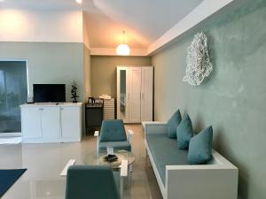 TV a/nebo společenská místnost v ubytování Purin Resort & Restaurant- SHA Plus