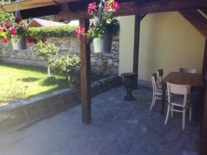 Ein Garten an der Unterkunft Na Letnim byte