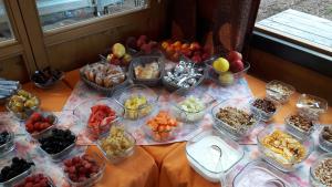 Đồ ăn tại/gần quán trọ