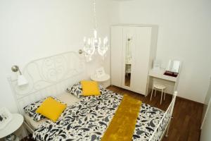 Postel nebo postele na pokoji v ubytování Golden Gate Apartment Zadar
