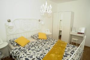 Postel nebo postele na pokoji v ubytování Golden Gate Apartment Zadar