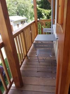 A balcony or terrace at Appartement Le Ribon hotel la vanoise