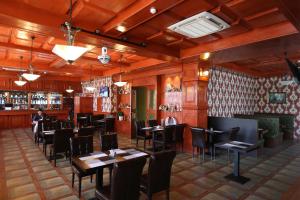Ο χώρος του lounge ή του μπαρ στο Baigal Hotel