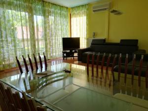 Posedenie v ubytovaní Janó Apartman