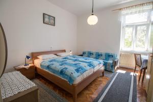 Llit o llits en una habitació de Apartments Josip by the sea