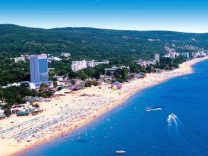 ゴールデン・サンズにあるAurora Guest Houseのギャラリーの写真