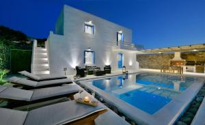 Bazén v ubytování Elegant Mykonos nebo v jeho okolí